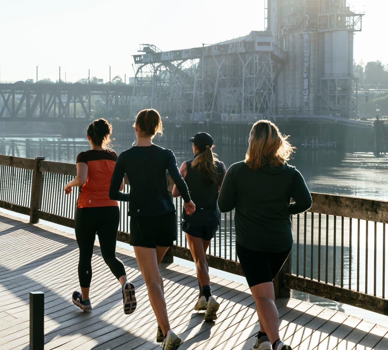 A group of runners near the Portland bridge 